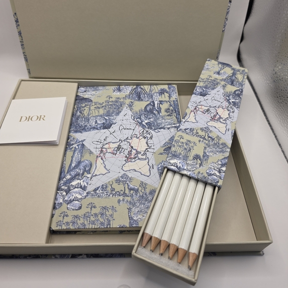 Dior Aroud the World Luxury Executive Stationary Notebook & Pencil VIP Set - Picture 1 of 3